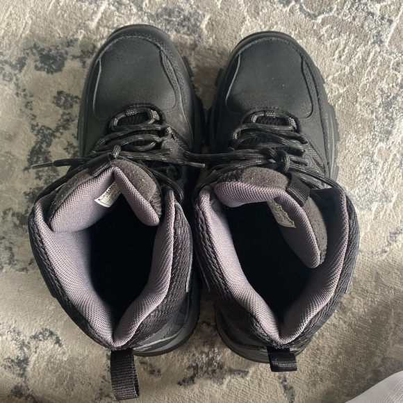 Columbia Winter Boots - Picture 6 of 11